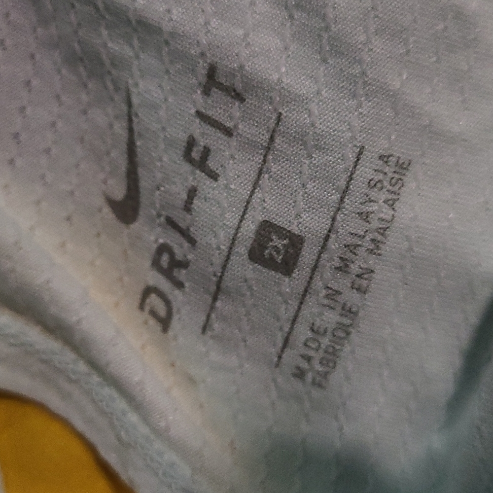 Nike Breathe 2XL Cool Running Tank - Picture 13 of 13
